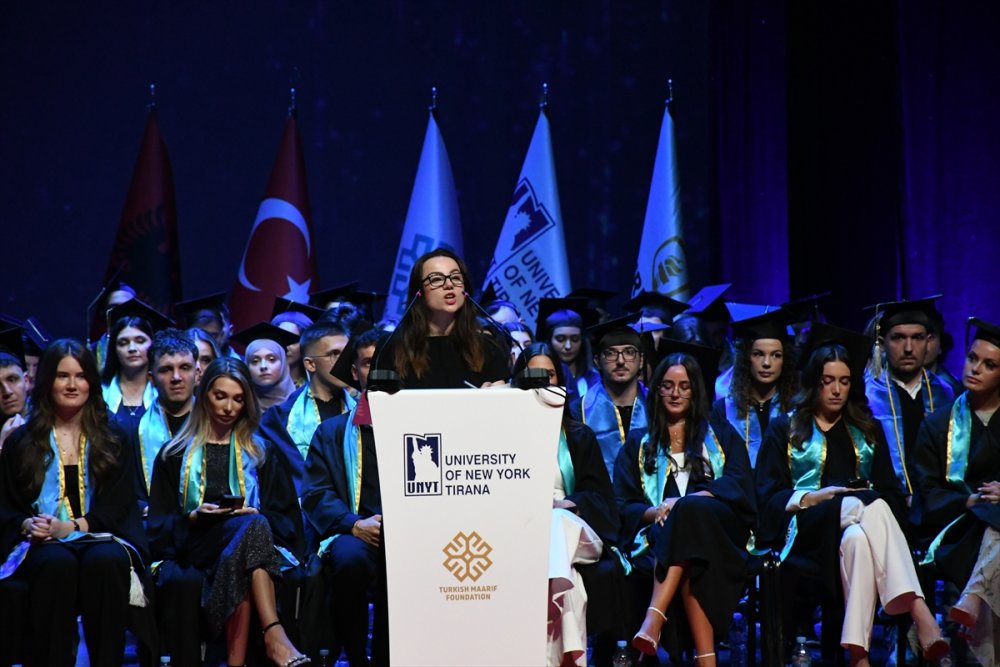 TMV’a bağlı Tiran New York Üniversitesinde mezuniyet töreni düzenlendi