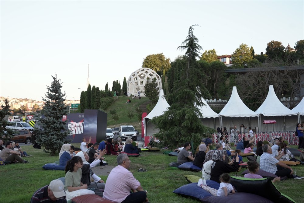 Esat Kabaklı Hafıza 15 Temmuz Müzesi'nde konser verdi