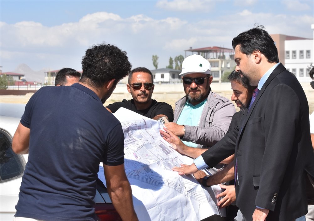 Van'ı bölgenin "sağlık üssü" haline getirecek şehir hastanesi için çalışmalar başladı