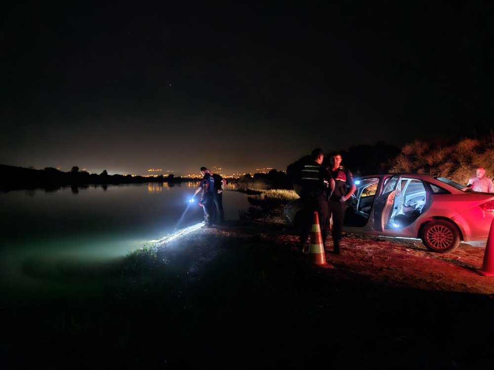 Tokat Erbaa’da iki kuzenin kaybolmadan önce bindiği otomobil Kelkit Çayı kenarında bulundu