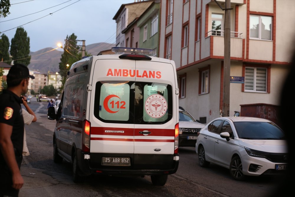 Sokakta oynuyordu çöp kamyonu çarptı ve 4 yaşındaki çocuk hayatını kaybetti