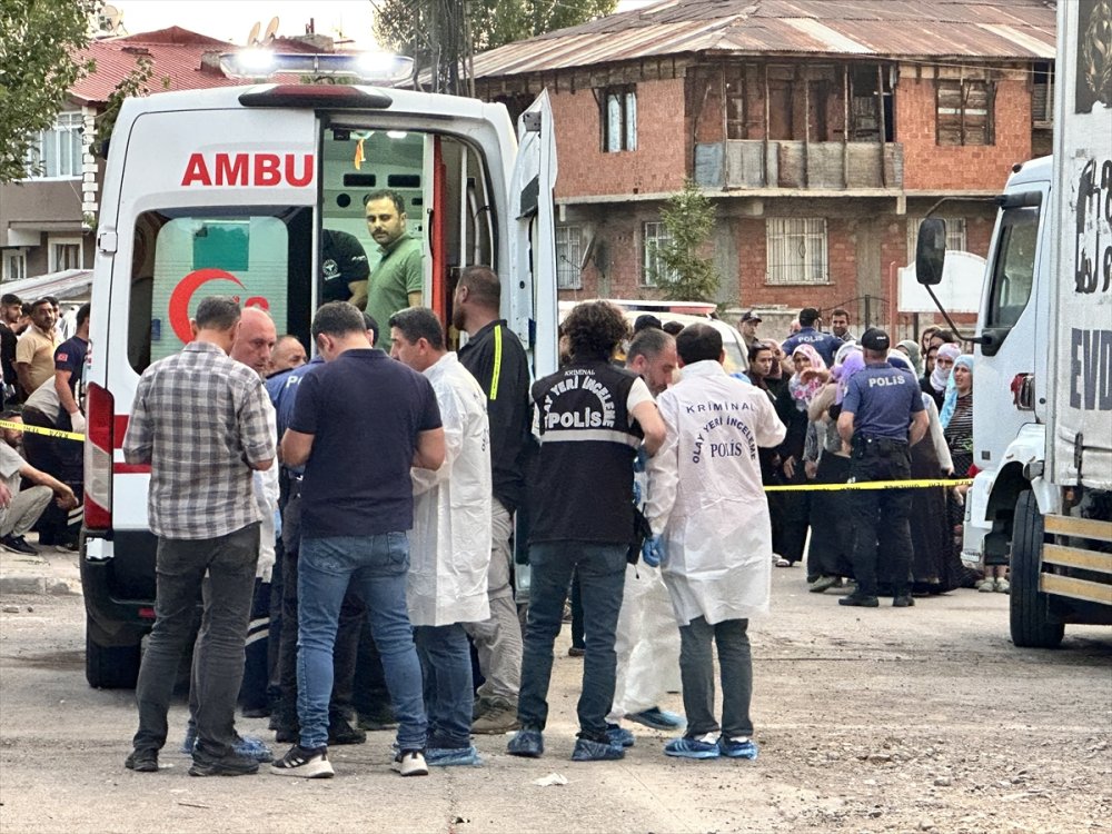 Sokakta oynuyordu çöp kamyonu çarptı ve 4 yaşındaki çocuk hayatını kaybetti