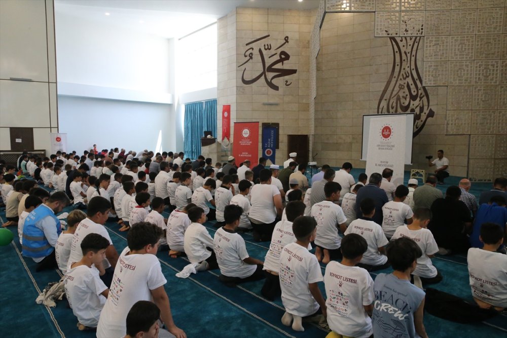 Hatay'da ortaokul öğrencileri "cami buluşması" etkinliğinde bir araya geldi