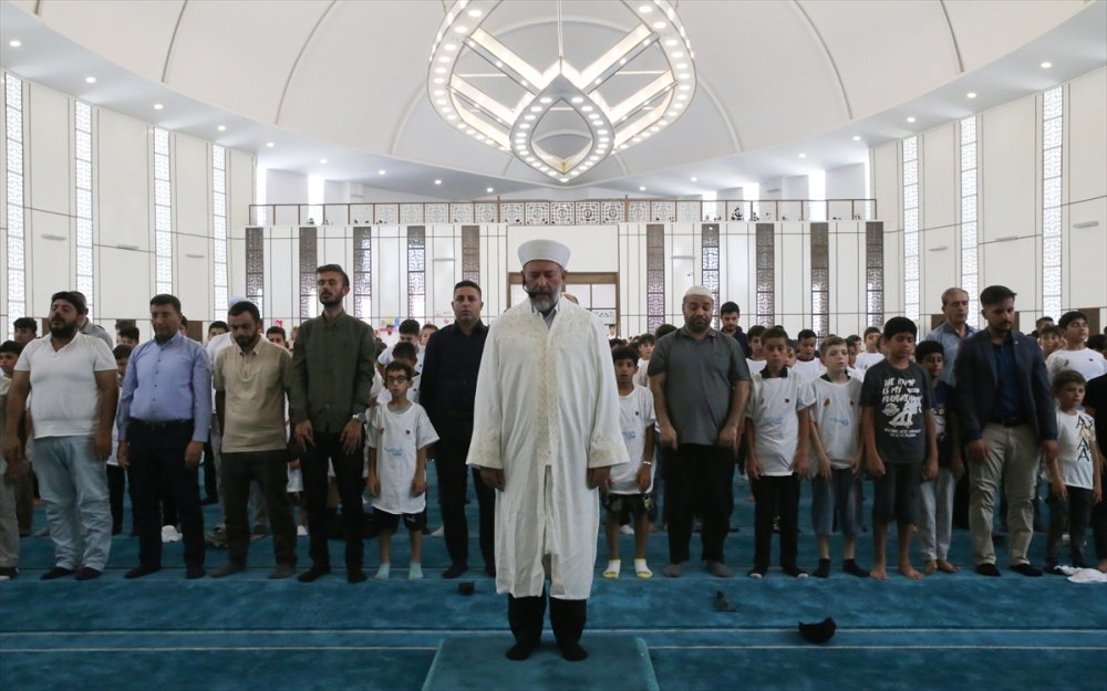 Hatay'da ortaokul öğrencileri "cami buluşması" etkinliğinde bir araya geldi