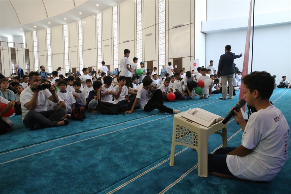 Hatay'da ortaokul öğrencileri "cami buluşması" etkinliğinde bir araya geldi