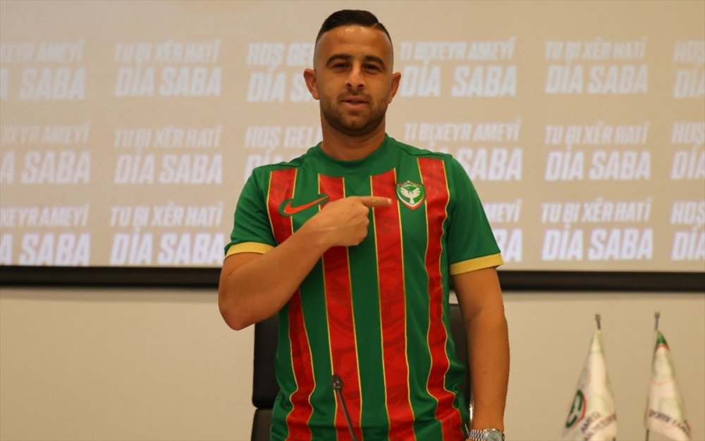 1. Ligin güçlü ekiplerinden Amed Sportif Faaliyetler, Dia Saba ile 2 yıllık sözleşme imzaladı