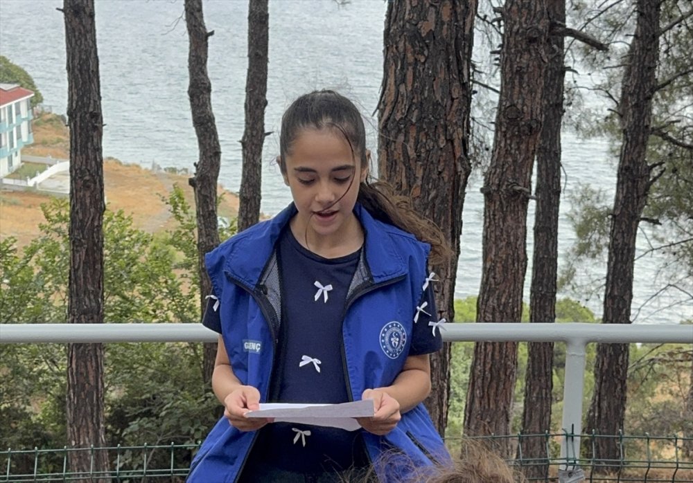 Tekirdağ'da öğrenciler fedakar orman işçilerine yazdıkları mektupları okudu