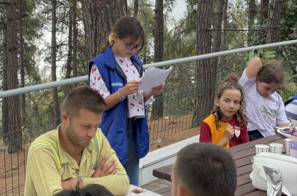 Tekirdağ'da öğrenciler fedakar orman işçilerine yazdıkları mektupları okudu