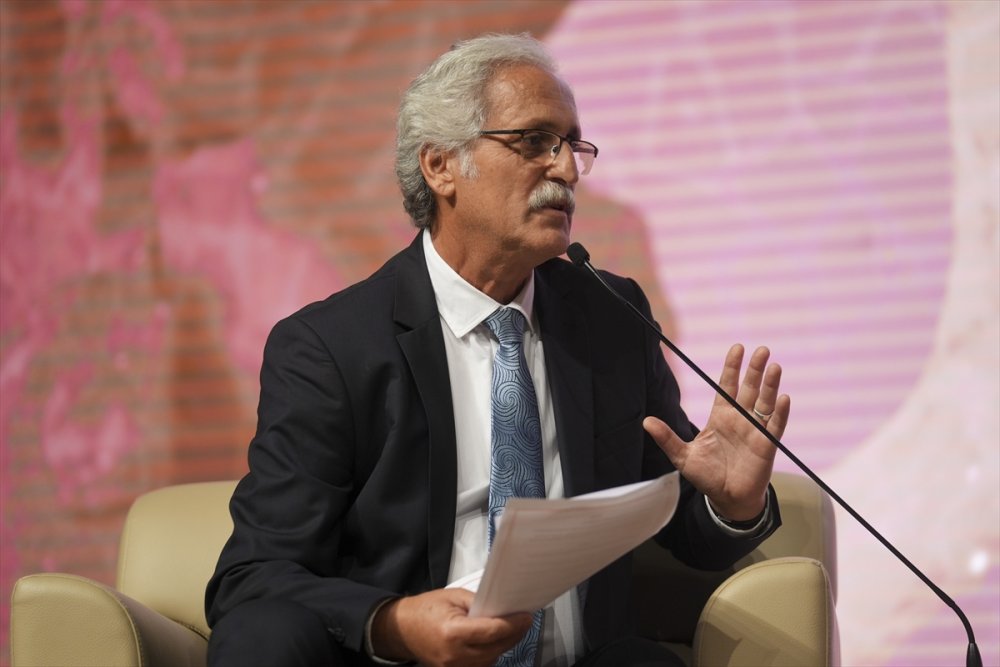 Uluslararası Arkeoloji Sempozyumu Başladı