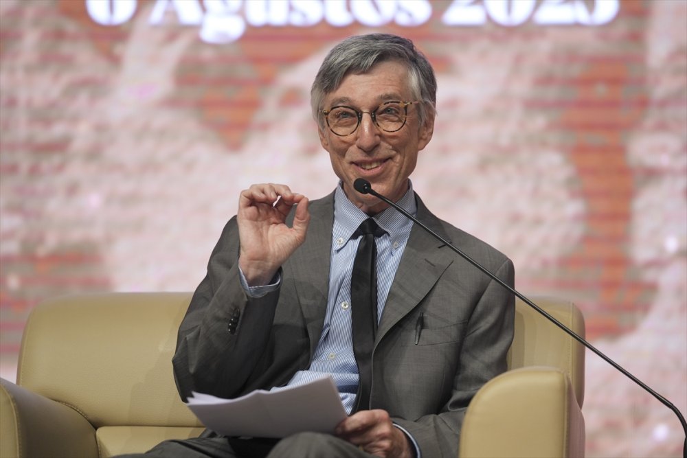 Uluslararası Arkeoloji Sempozyumu Başladı