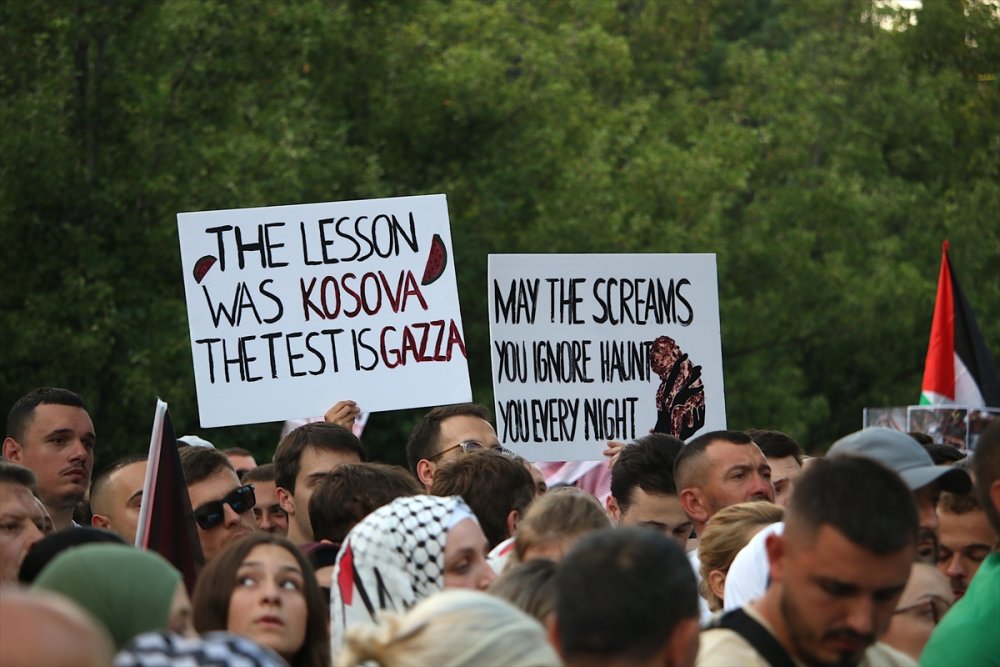 Kosova'da Filistin'e destek gösterisi düzenlendi