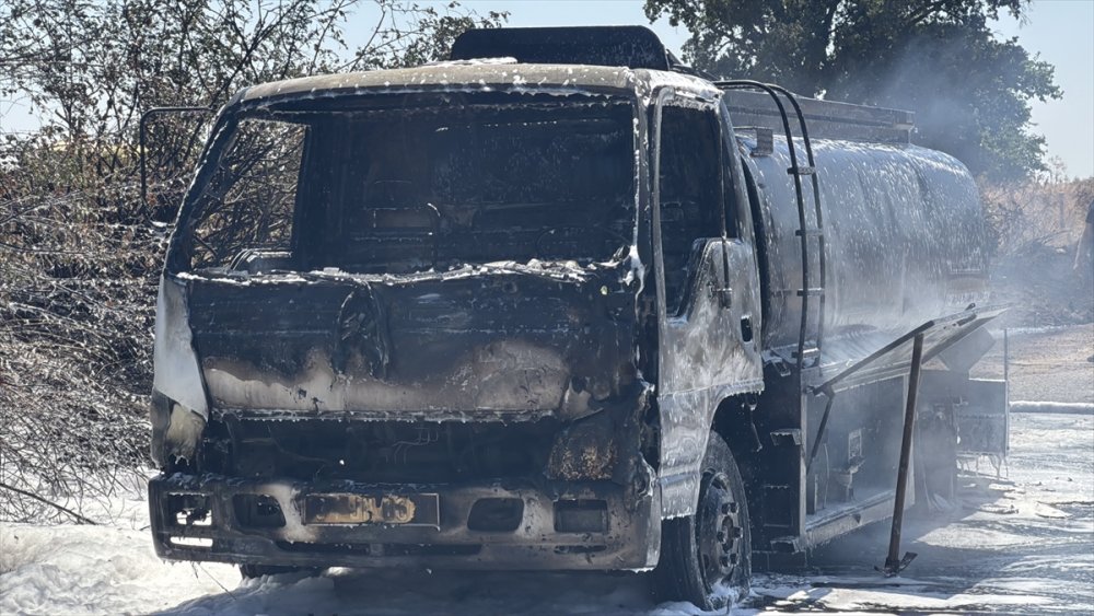 Edirne Süloğlu seyir halindeki akaryakıt tankerinde çıkan yangın söndürüldü