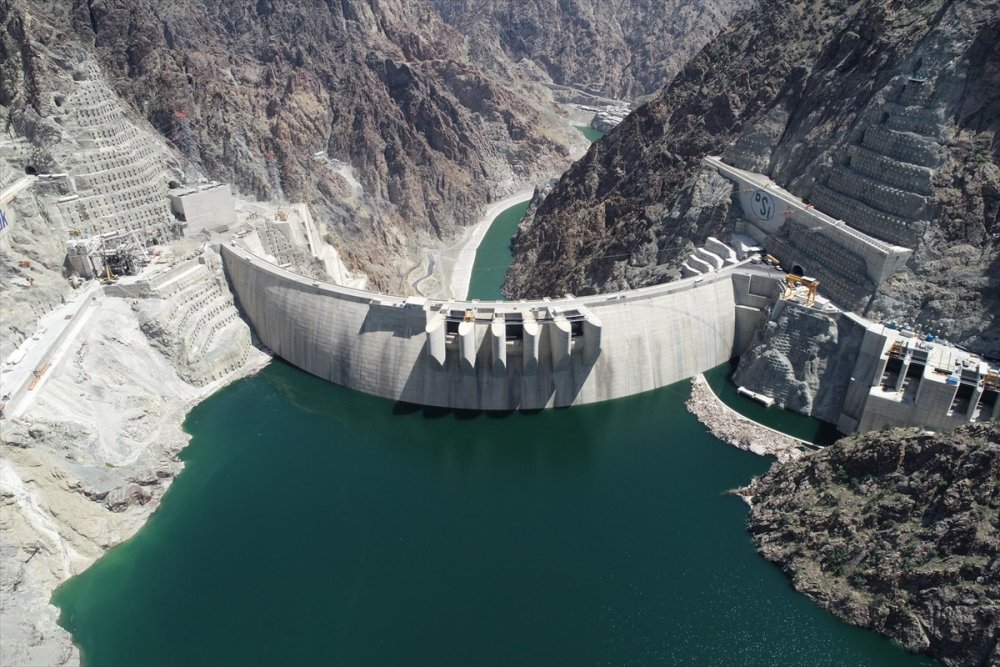 Simge yapılardan Yusufeli HES yılda 2,5 milyon kişinin elektrik ihtiyacını karşılıyor