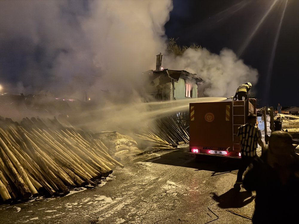 Erzincan'da Keresteciler Sitesi'nde çıkan yangın söndürüldü
