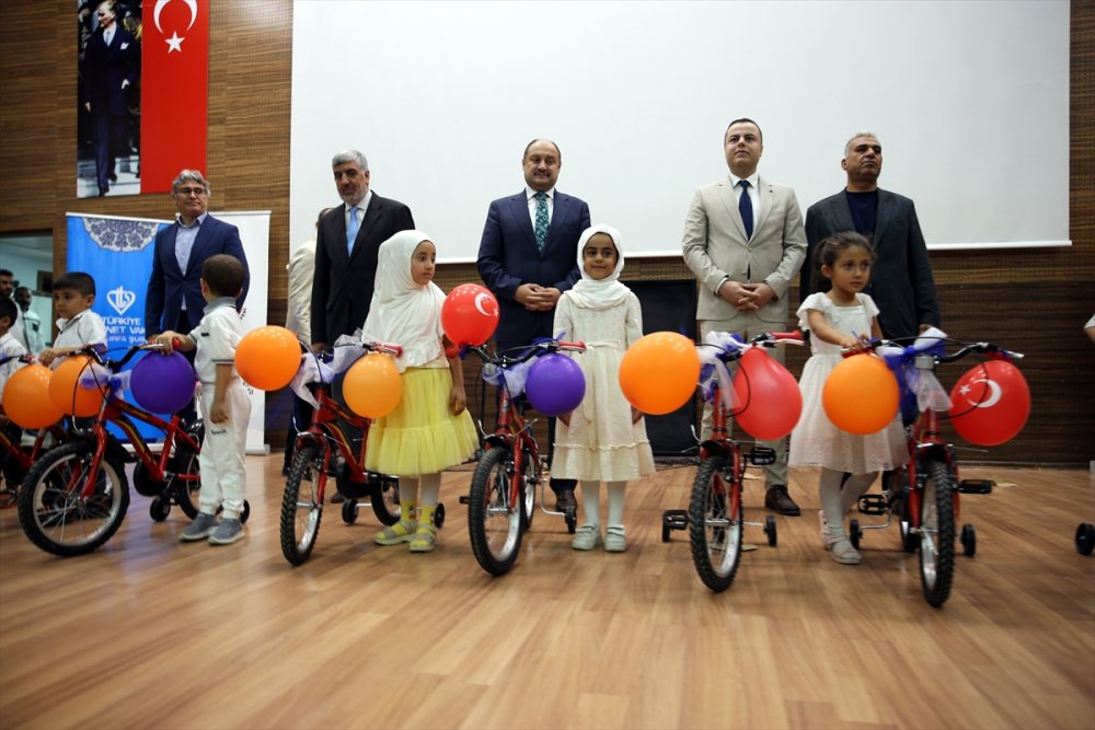 Şanlıurfa'da 700 öğrenciye bisiklet hediye edildi