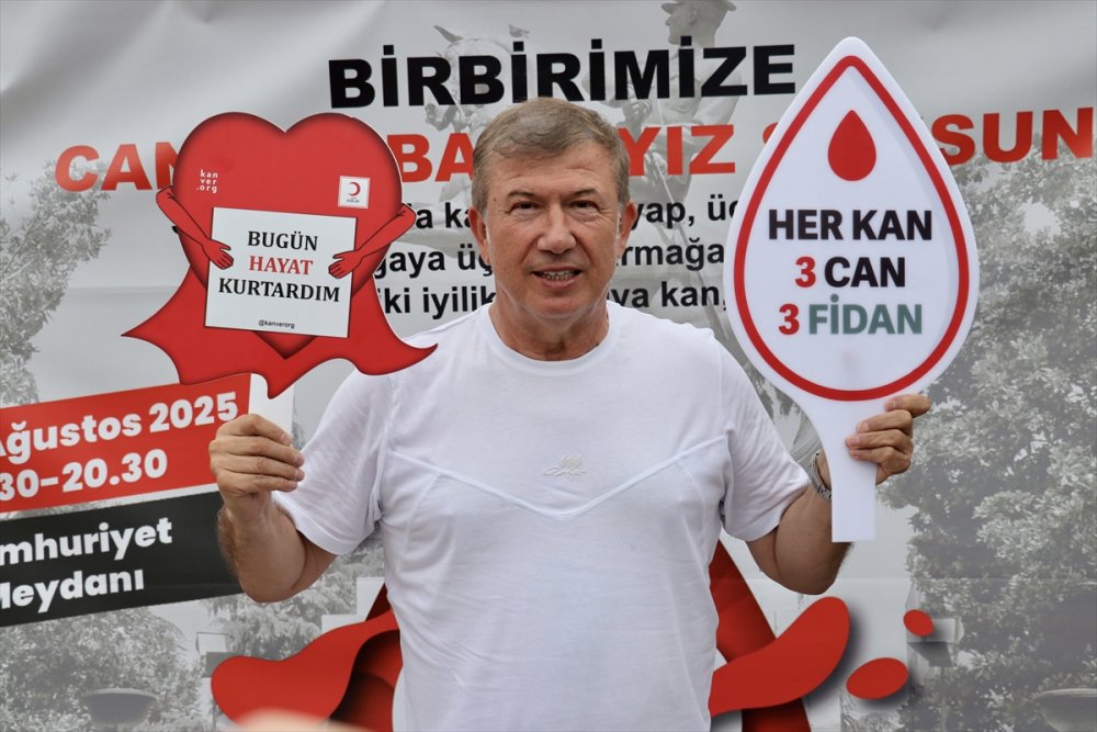 Tanju Çolak, Kızılay’ın Samsun'da kan bağışına destek verdi