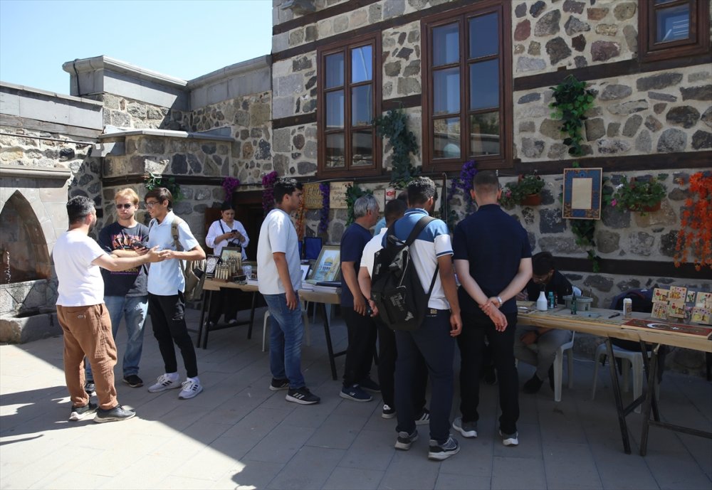 Erzurum'da Kültür Yolu Festivali'nin sanat atölyeleri Filistinli öğrencileri ağırladı