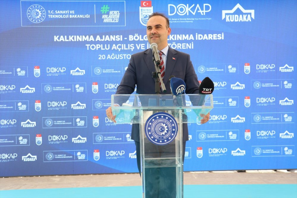 Sanayi ve Teknoloji Bakanı Fatih Kacır, Bayburt'ta açılış ve imza töreninde konuştu: