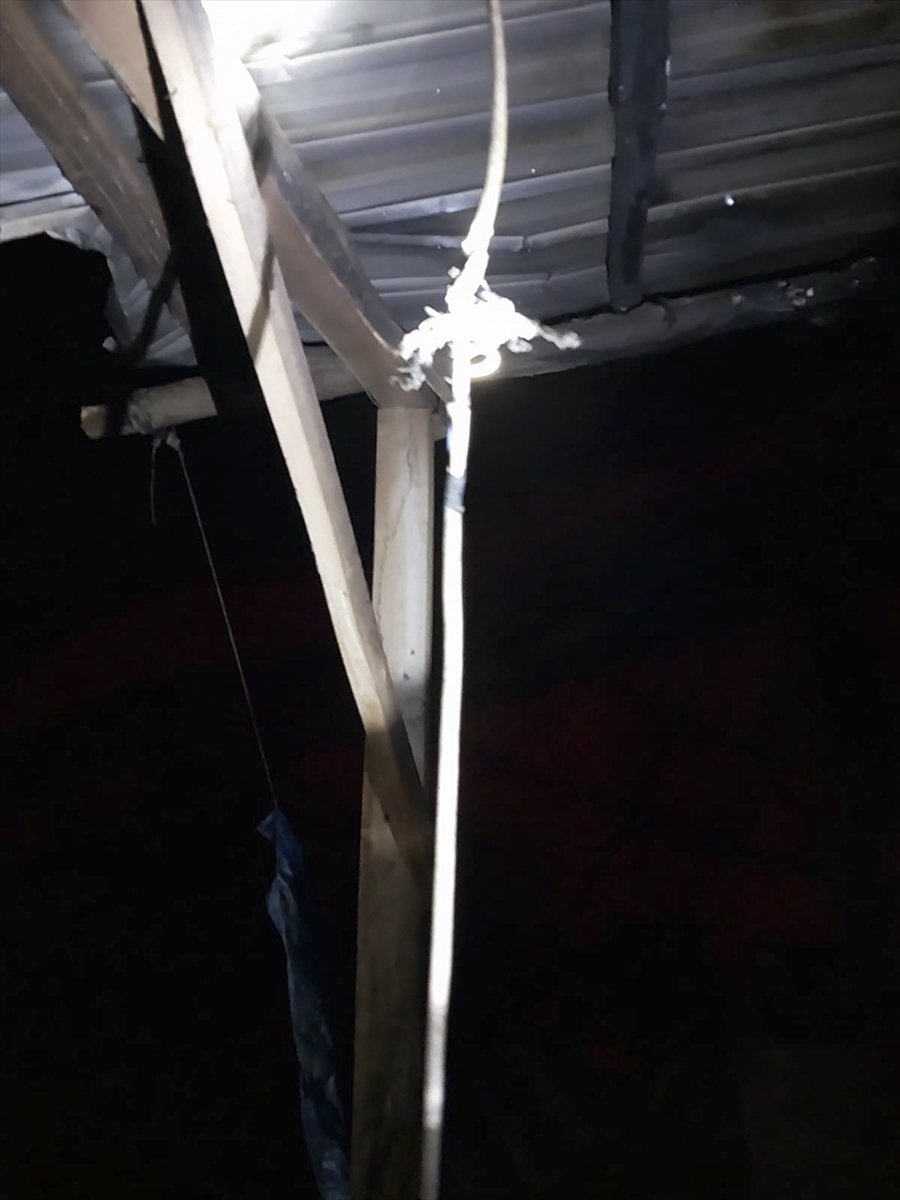 Sındırgı’da marangoz atölyesinde çıkan yangın söndürüldü