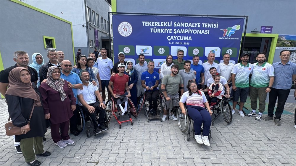 Zonguldak'ta düzenlenen Tekerlekli Sandalye Tenisi Türkiye Şampiyonası sona erdi