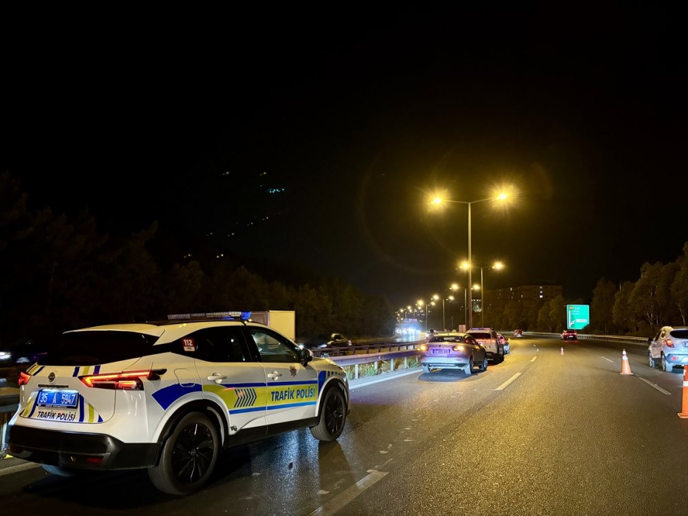 İzmir Balçova’dağ bariyere çarpan motosikletin sürücüsü öldü