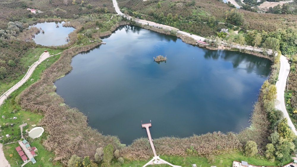 Doğal güzelliğiyle öne çıkan Gaga Gölü'nü 9 ayda 200 bin kişi ziyaret etti