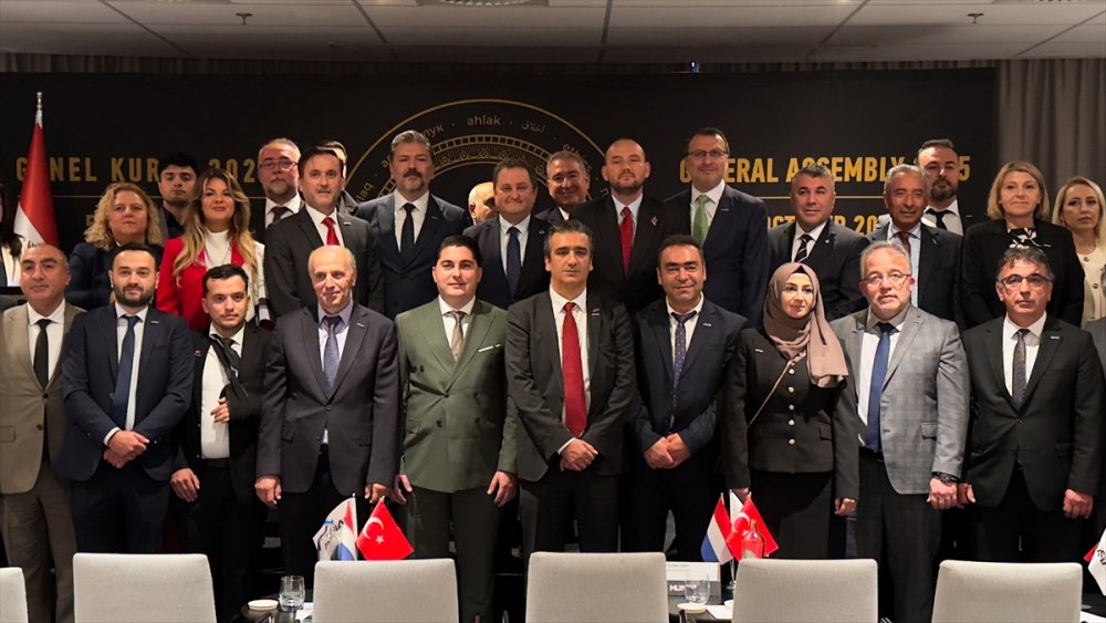 MÜSİAD Genel Başkanı Burhan Özdemir, yeni dünya düzeni şekillenirken Türkiye'nin merkezde yer aldığını söyledi