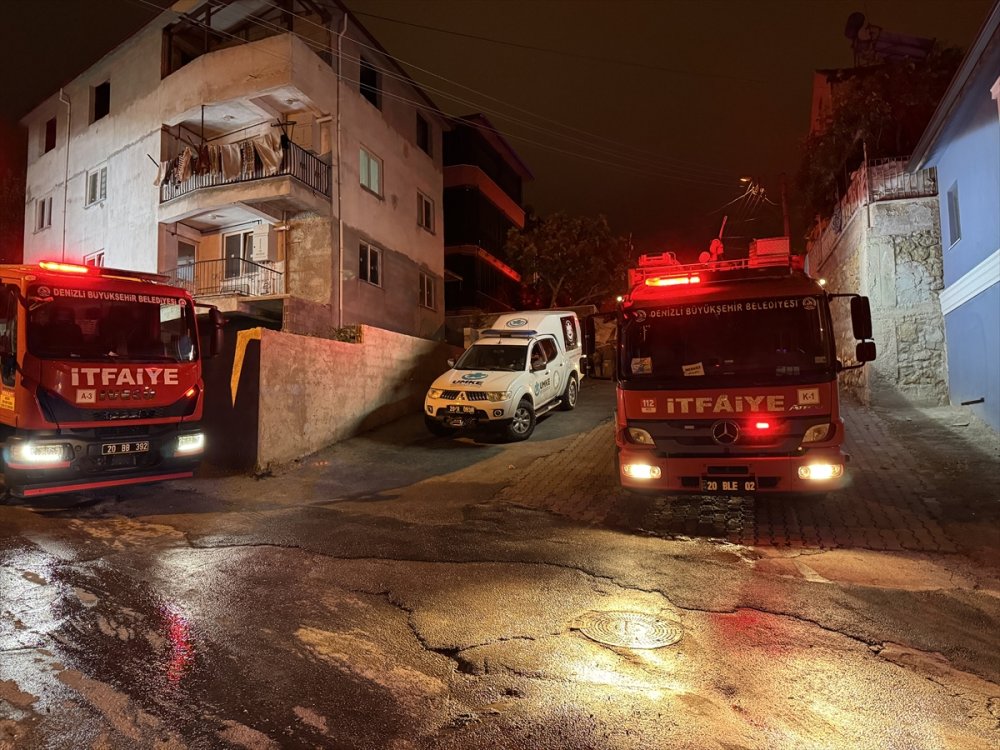 Denizli Merkezefendide tavanı çöken evdeki 6 kişi yaralandı