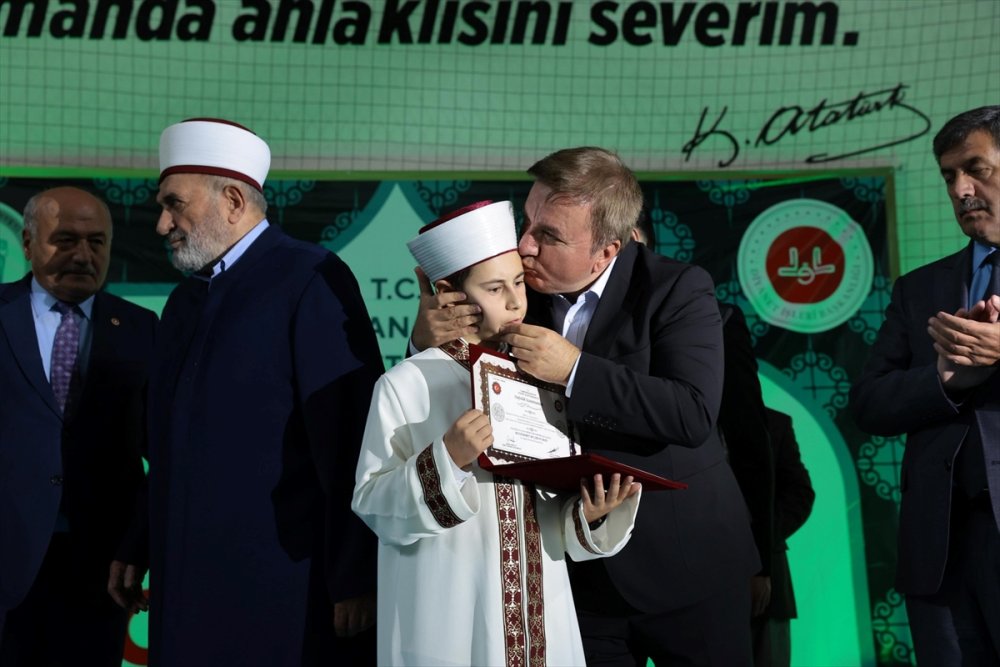 163 hafız için Erzincan'da icazet töreni düzenlendi