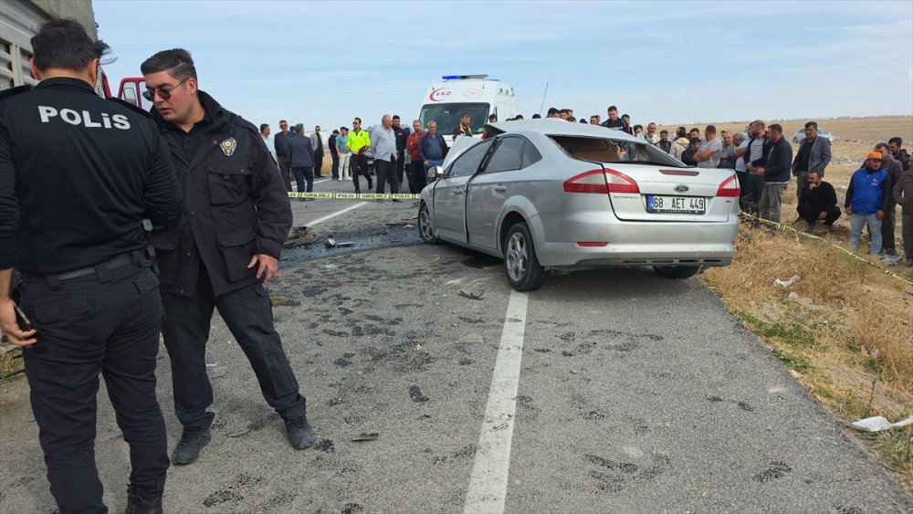 Aksaray Eskil’de kamyonla çarpışan otomobildeki 3 kardeş öldü