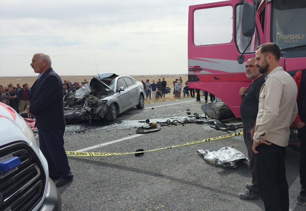 Aksaray Eskil’de kamyonla çarpışan otomobildeki 3 kardeş öldü