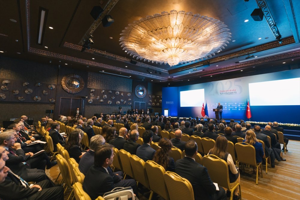 Dışişleri Bakanı Hakan Fidan, Başkonsoloslar Konferansı'nda katılımcılara hitap etti: