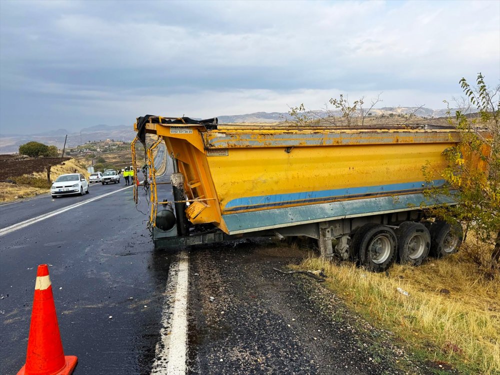 Siverek’te iki kamyonun çarpışması sonucu 1 kişi öldü, 1 kişi yaralandı