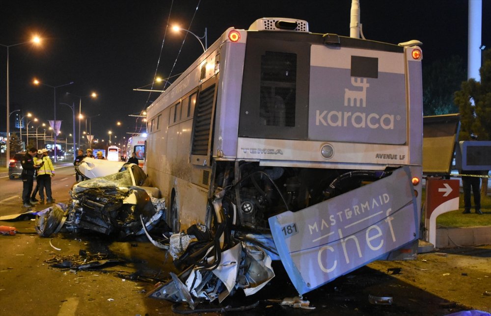 Ölümlü Kazalar Bitmiyor. Malatya'da zincirleme trafik kazasında 2 kişi öldü, 3 kişi yaralandı