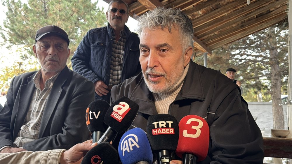 Fatih'te zehirlenme şüphesiyle ölen Servet Böcek'in cenazesi Afyonkarahisar'da defnedildi