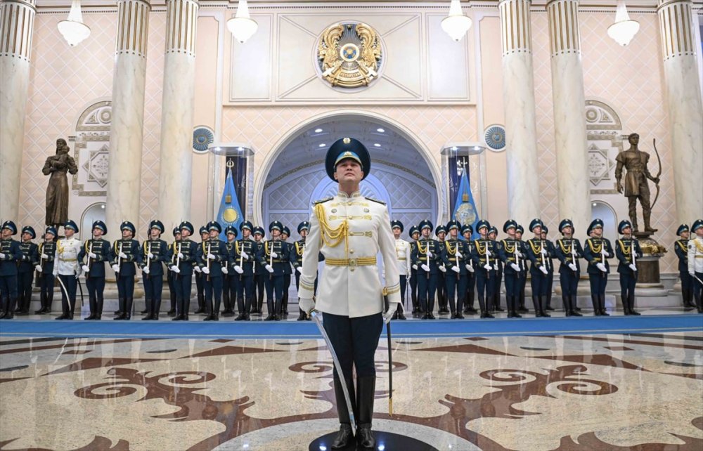 Kazakistan ve Türkmenistan, Afganistan üzerinden demir yolu hattı inşa edilmesini görüşüyor