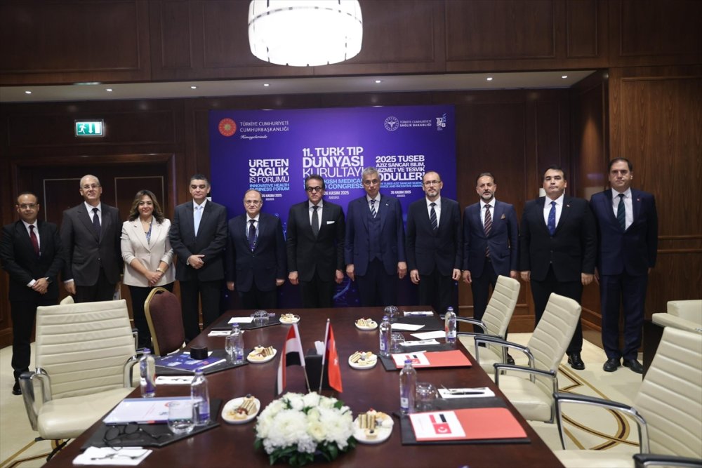 Mevkidaşlar Görüştü. Sağlık Bakanı Memişoğlu, Mısırlı mevkidaşı Abdulgaffar ile görüştü