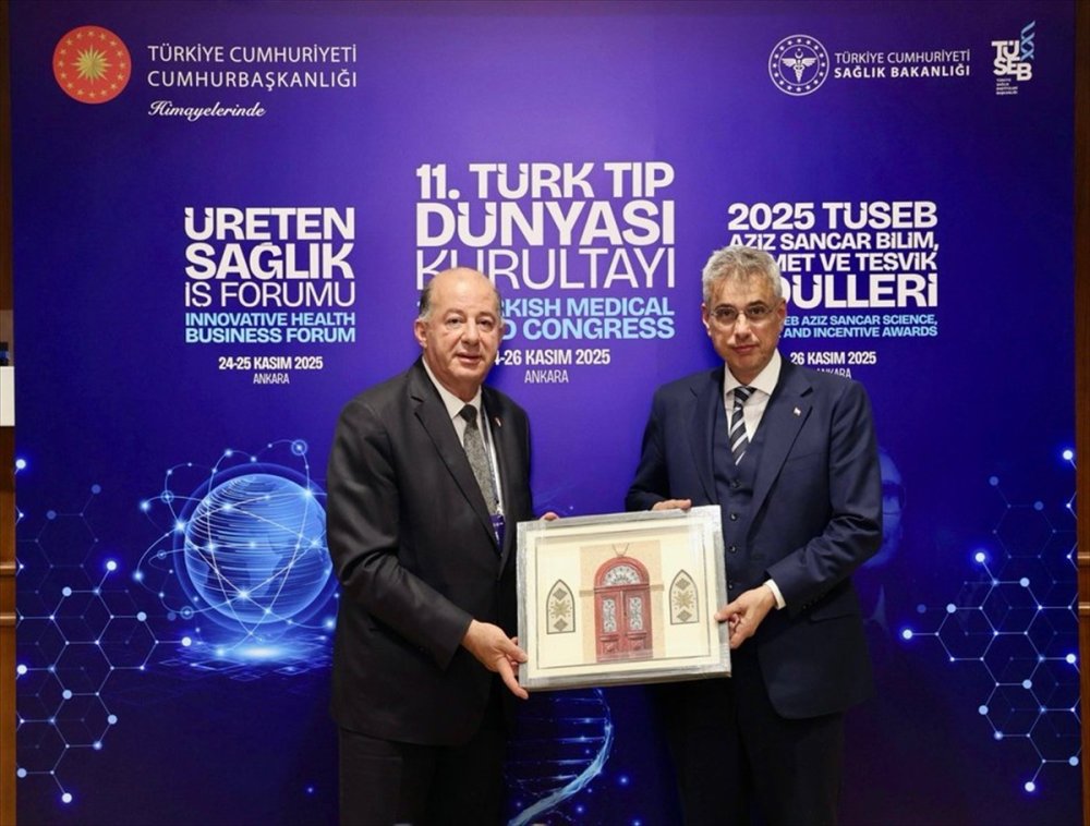 Sağlık Bakanı Memişoğlu, Mevkideşlarıyla Görüşmelere Devam Ediyor. KKTC'li mevkidaşı Dinçyürek ile görüştü