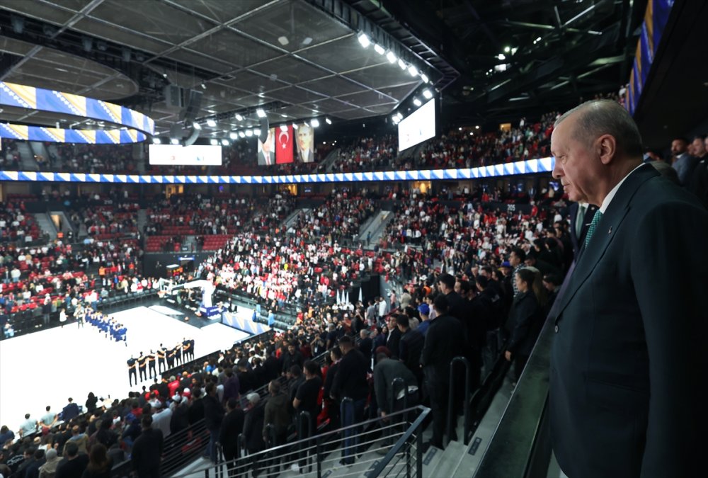 Cumhurbaşkanı Erdoğan, Bosna Hersek’i Yenen A Milli Erkek Basketbol Takımı'nı tebrik etti