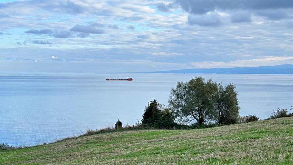 Karadeniz’de Saldırıya uğrayan "MIDVOLGA-2" isimli gemi Sinop açıklarına ulaştı
