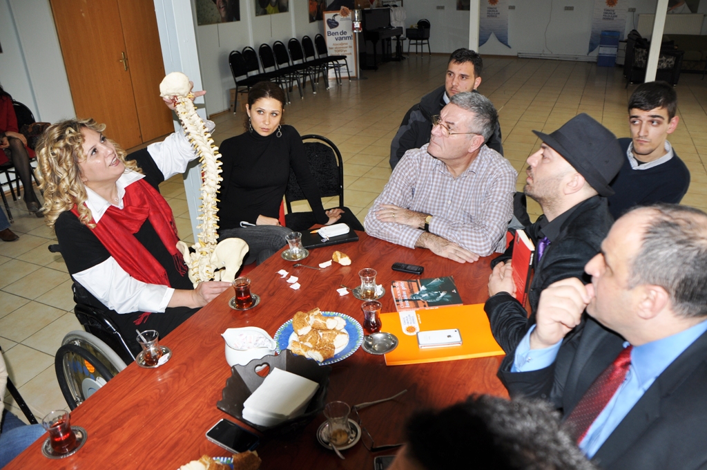 3.20120215115935.jpg 3.20120215115935.jpg